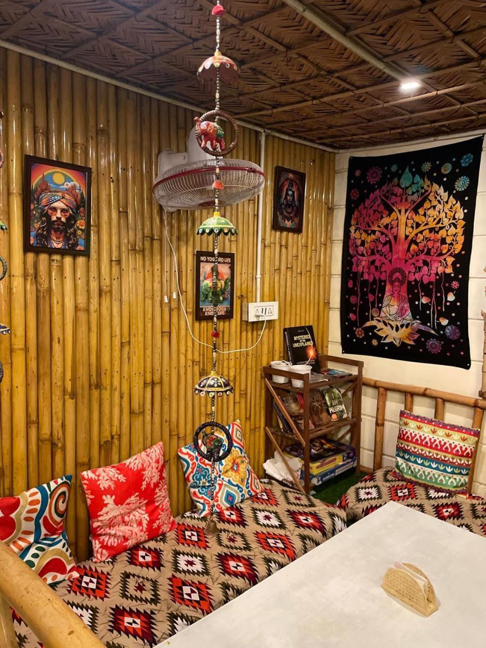 Baba'S Rishikesh Hostel Eksteriør bilde